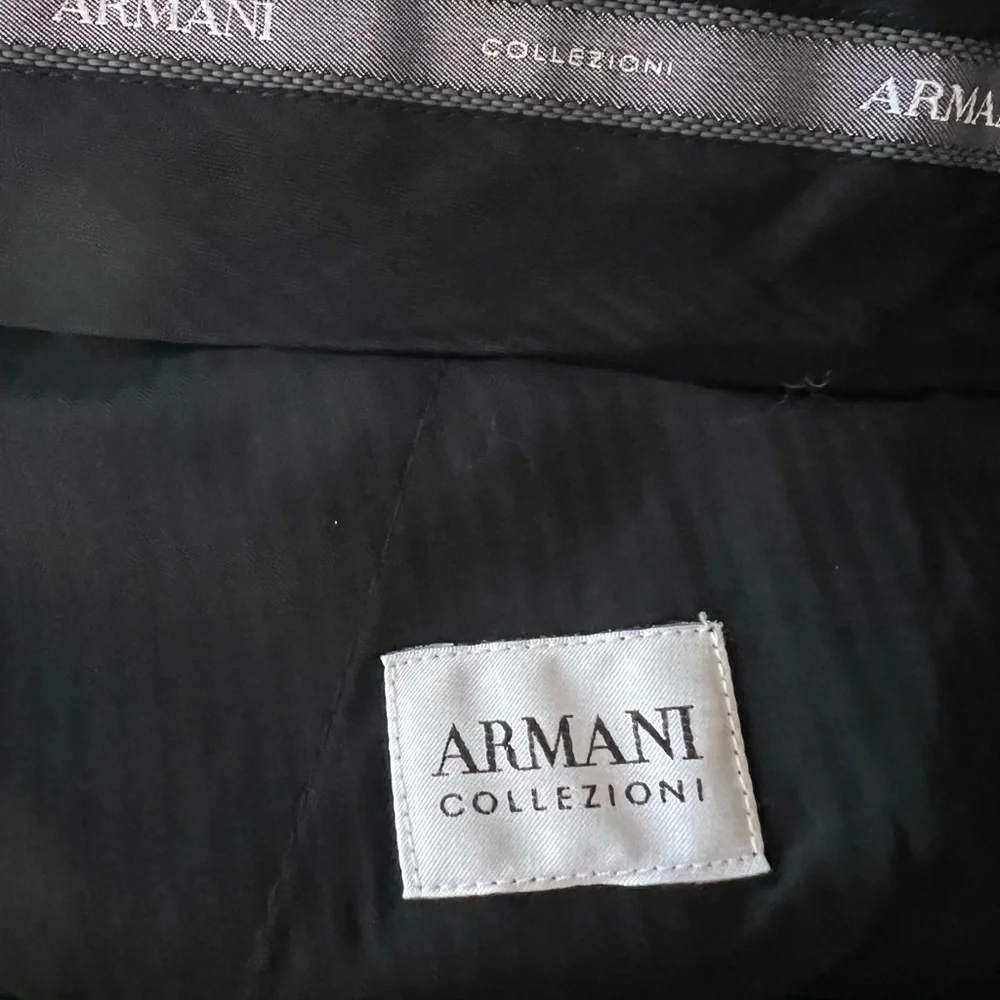 Armani Collezioni Black Wool‎ Pinstripe Men’s Two Button Suit Size 50S NWT